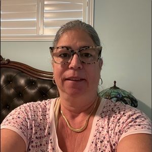 Meet your Posher, Janet